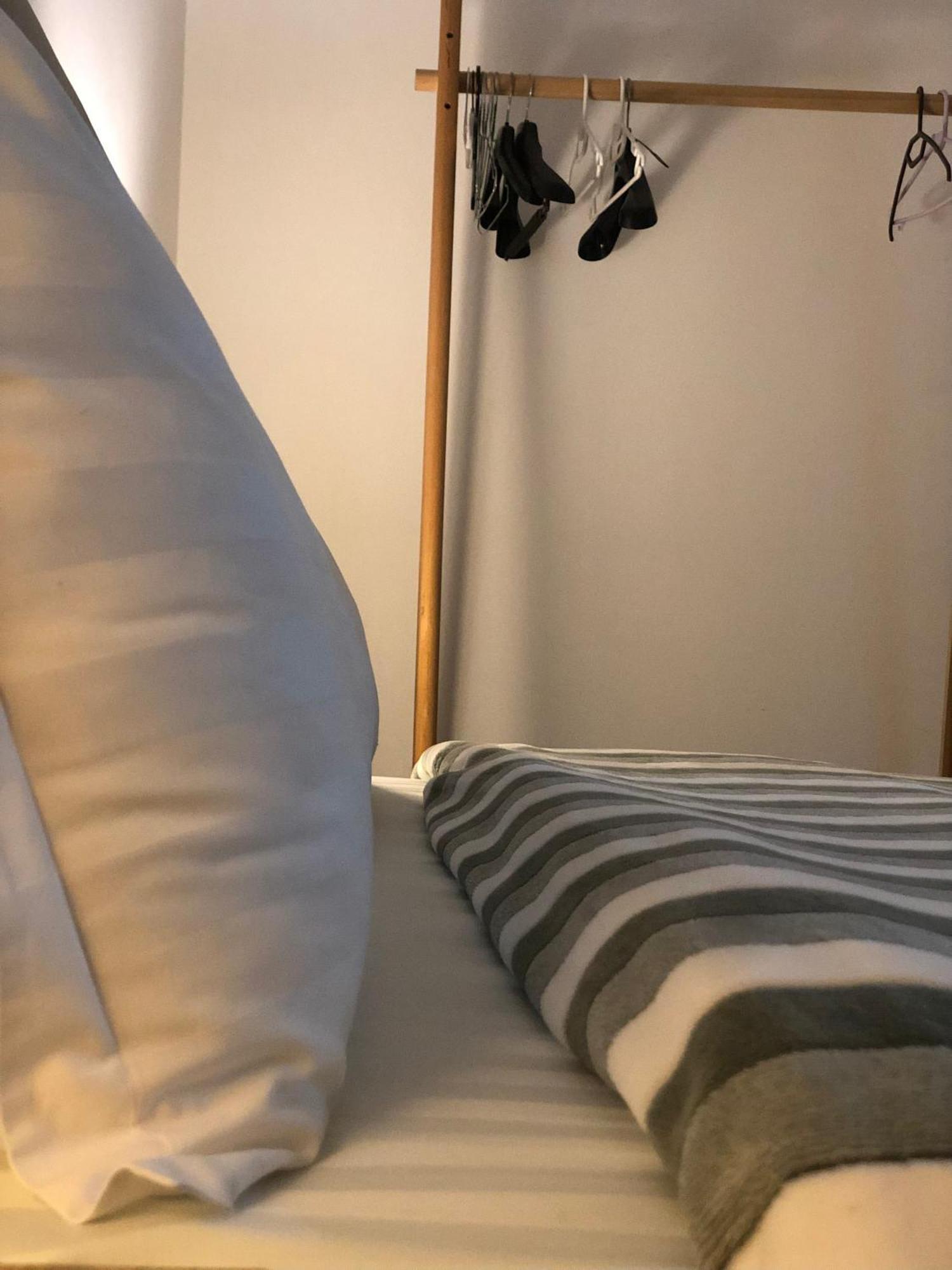 City Center Cute And Comfy Apartment - Ajia Apartments Tirana Esterno foto